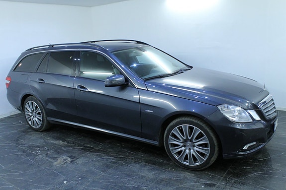Mercedes-Benz E250 5 of 5