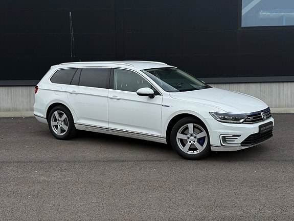 Volkswagen Passat 5 of 5