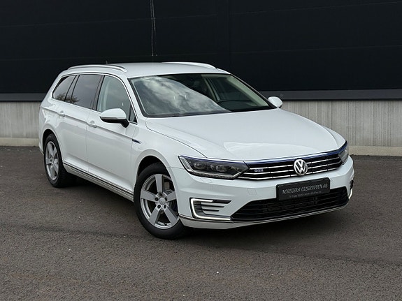 Volkswagen Passat 4 of 5