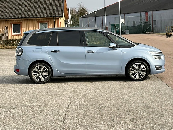 Citroen Grand C4 Picasso 2 of 5
