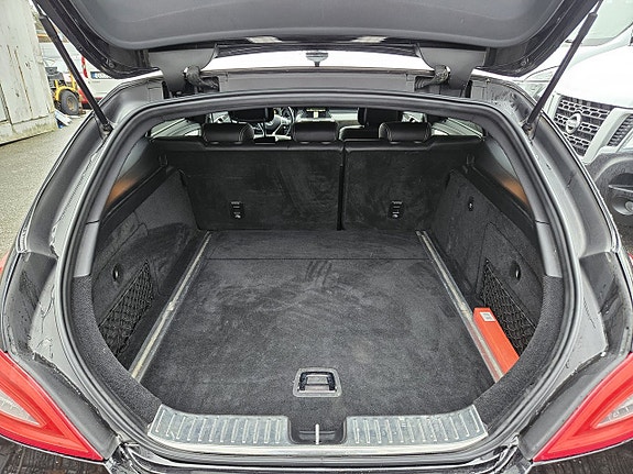 Mercedes-Benz CLS350 13 of 24