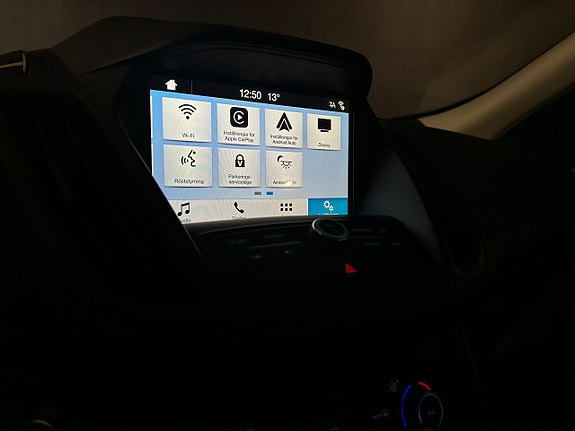 Ford Kuga 16 of 19