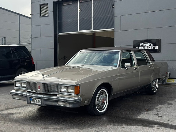 Oldsmobile Ninety Eight