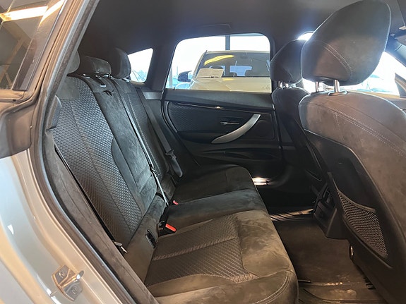 BMW 320 14 of 22