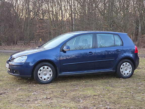 Volkswagen Golf V 14 of 21