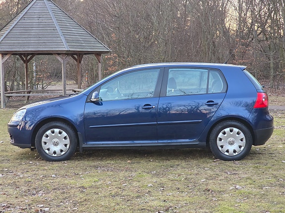 Volkswagen Golf V 13 of 21