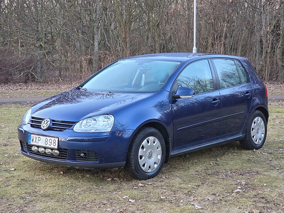 Volkswagen Golf V 15 of 21