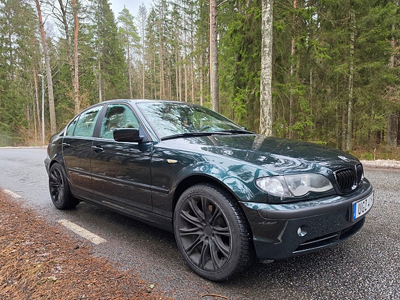 BMW 330Xi 3 of 5