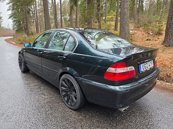 BMW 330Xi 5 of 5