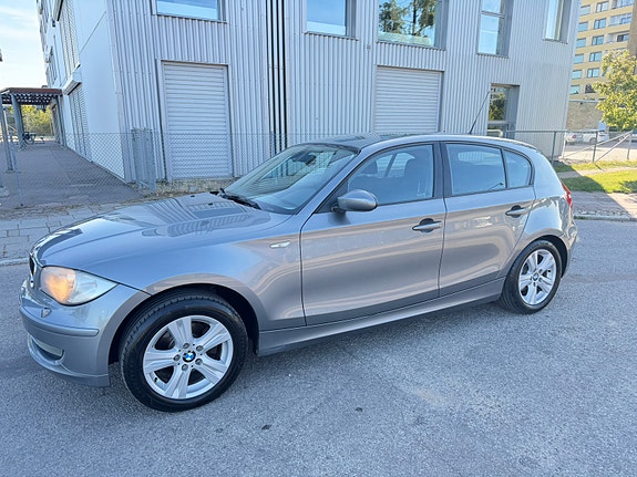 Mercedes-Benz 3 of 6