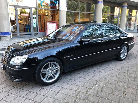 Mercedes-Benz 3 of 6