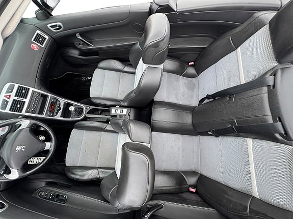 Peugeot 307 CC 15 of 19