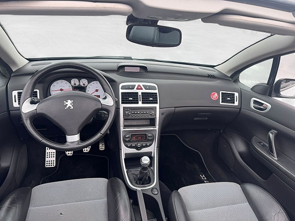 Peugeot 307 CC 10 of 19
