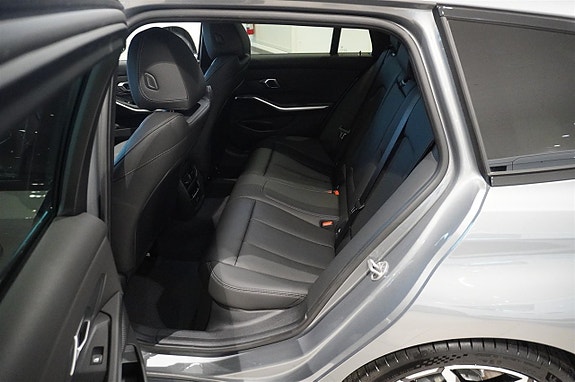 BMW 330e 6 of 11