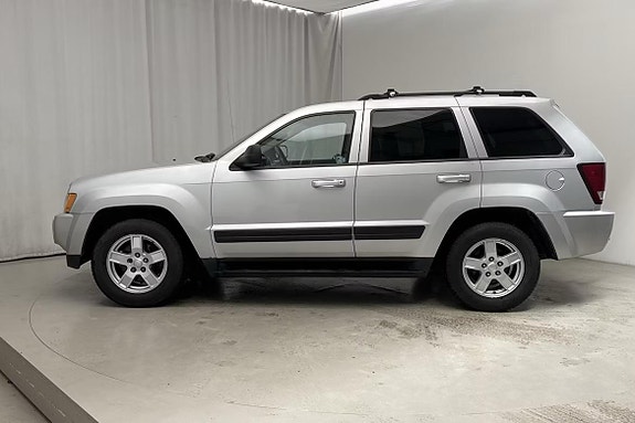 Jeep Grand Cherokee 2 of 5