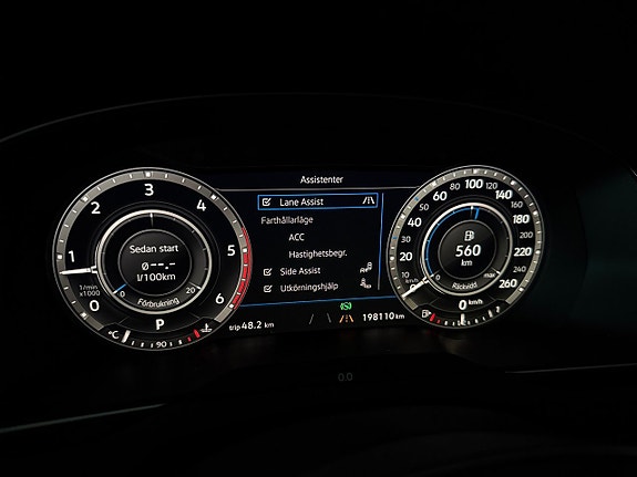 Volkswagen Passat Alltrack 3 of 5