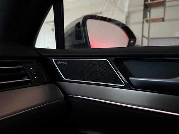 Volkswagen Passat Alltrack 20 of 26