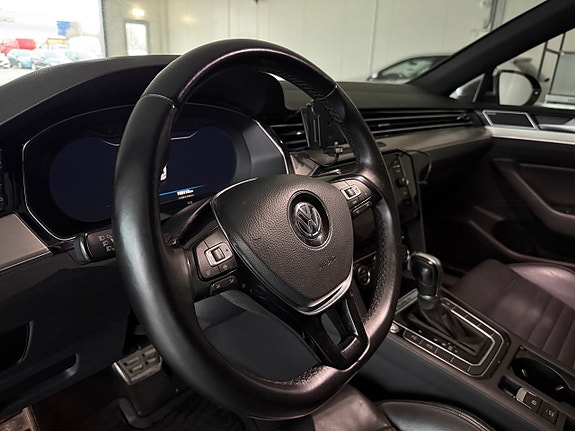 Volkswagen Passat Alltrack 6 of 26