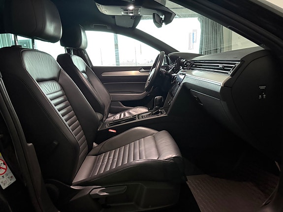 Volkswagen Passat Alltrack 7 of 26