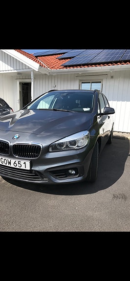 BMW 218i 5 of 14