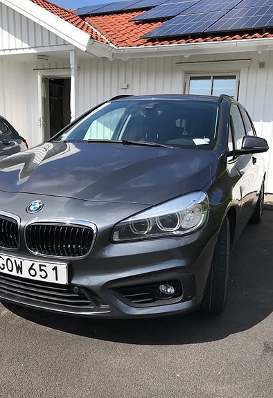 BMW 218i 11 of 14