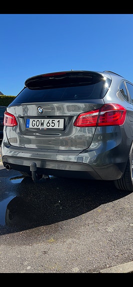 BMW 218i 12 of 14