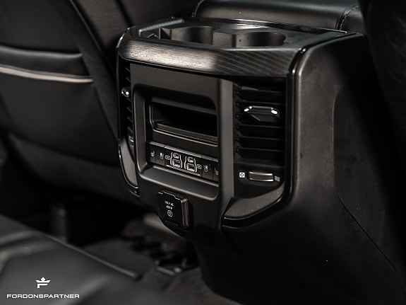 Dodge RAM 1500 28 of 30