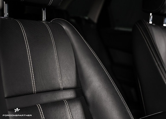 Land Rover Range Rover Velar 29 of 30
