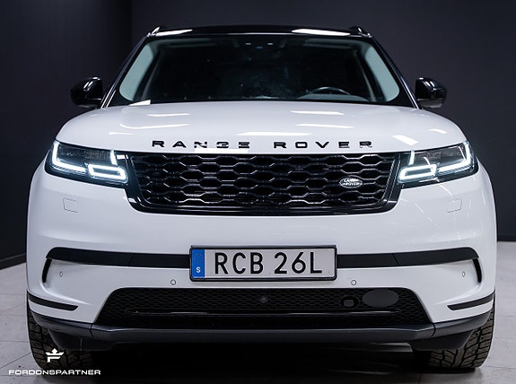 Land Rover Range Rover Velar 2 of 5
