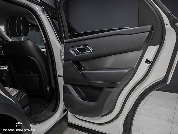 Land Rover Range Rover Velar 30 of 30