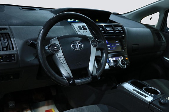 Toyota Prius+ 10 of 20