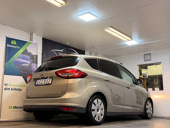 Ford C-Max 12 of 22