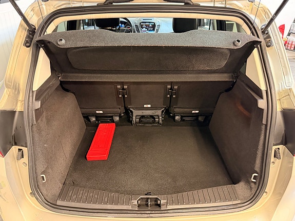 Ford C-Max 13 of 22