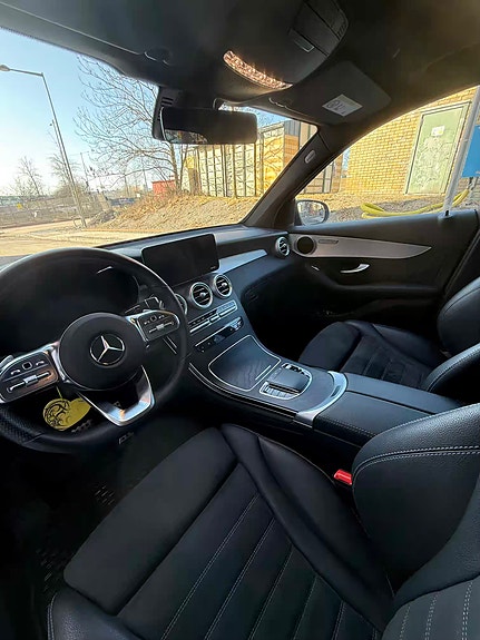 Mercedes-Benz GLC300 e 5 of 11