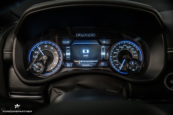 Dodge RAM 1500 18 of 30
