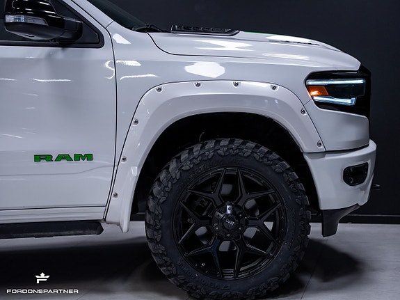Dodge RAM 1500 13 of 30