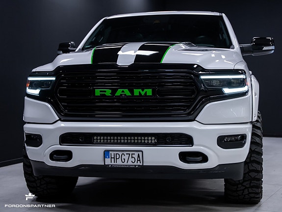 Dodge RAM 1500 2 of 30