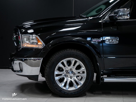 Dodge RAM 1500 3 of 30