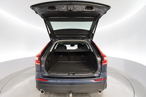 Volvo XC60 15 of 17