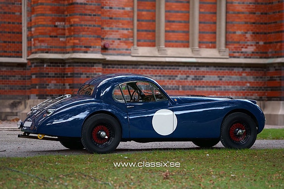Jaguar XK120 2 of 5