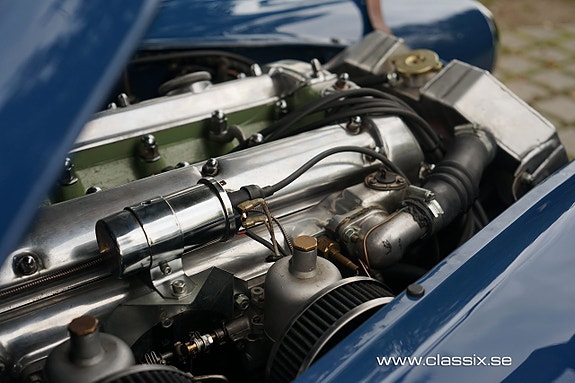 Jaguar XK120 8 of 25