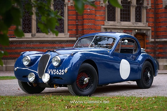 Jaguar XK120 4 of 5