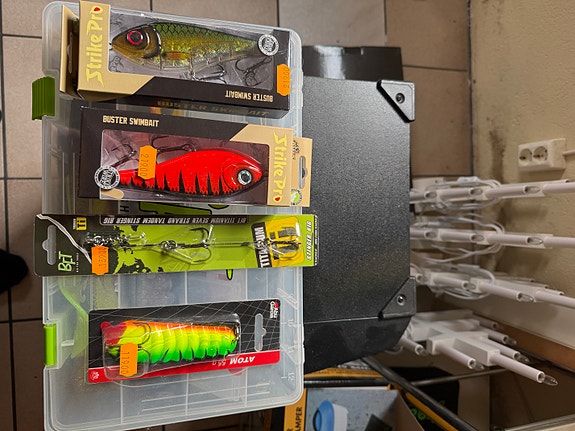 Product image 2 of 3