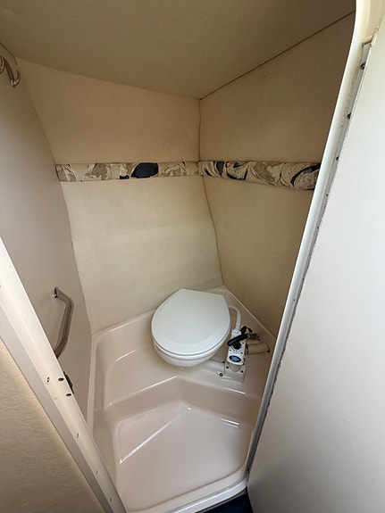 Välskött Sea Ray 240 Weekender 6 of 10