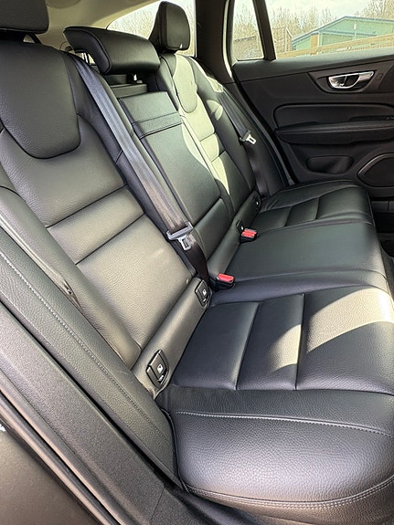 Volvo V60 12 of 15