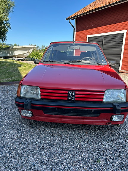 Peugeot 205 4 of 7