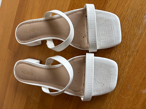 Product image 16 of 28