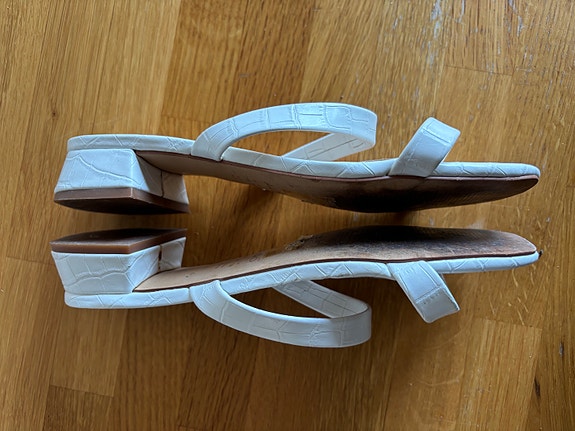 Product image 20 of 28