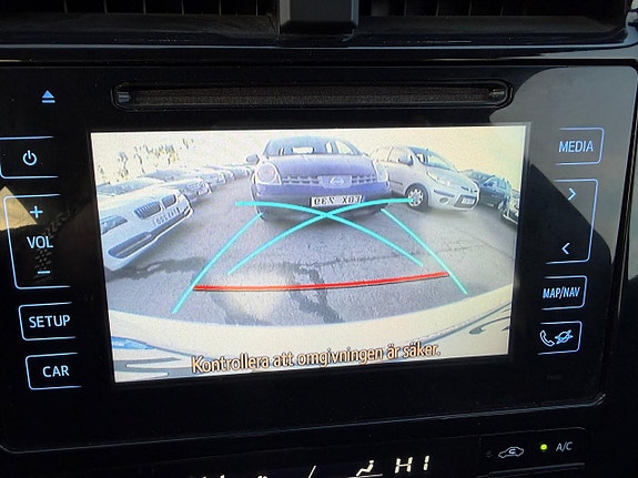 Toyota Prius 14 of 14