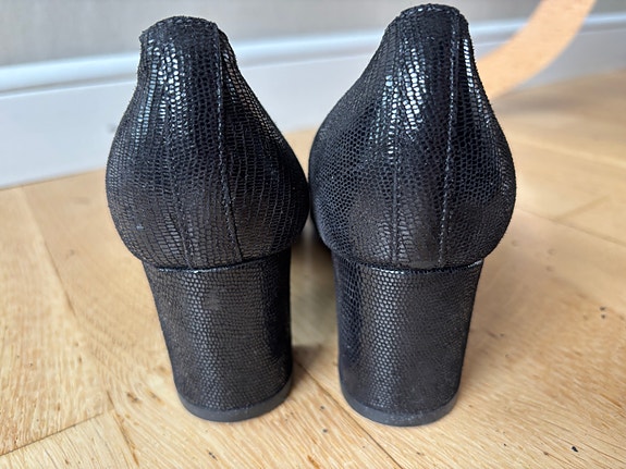 Product image 25 of 32